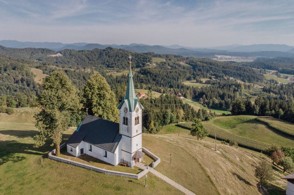 9_Cerkev_sv_Hieronima_Petkovec